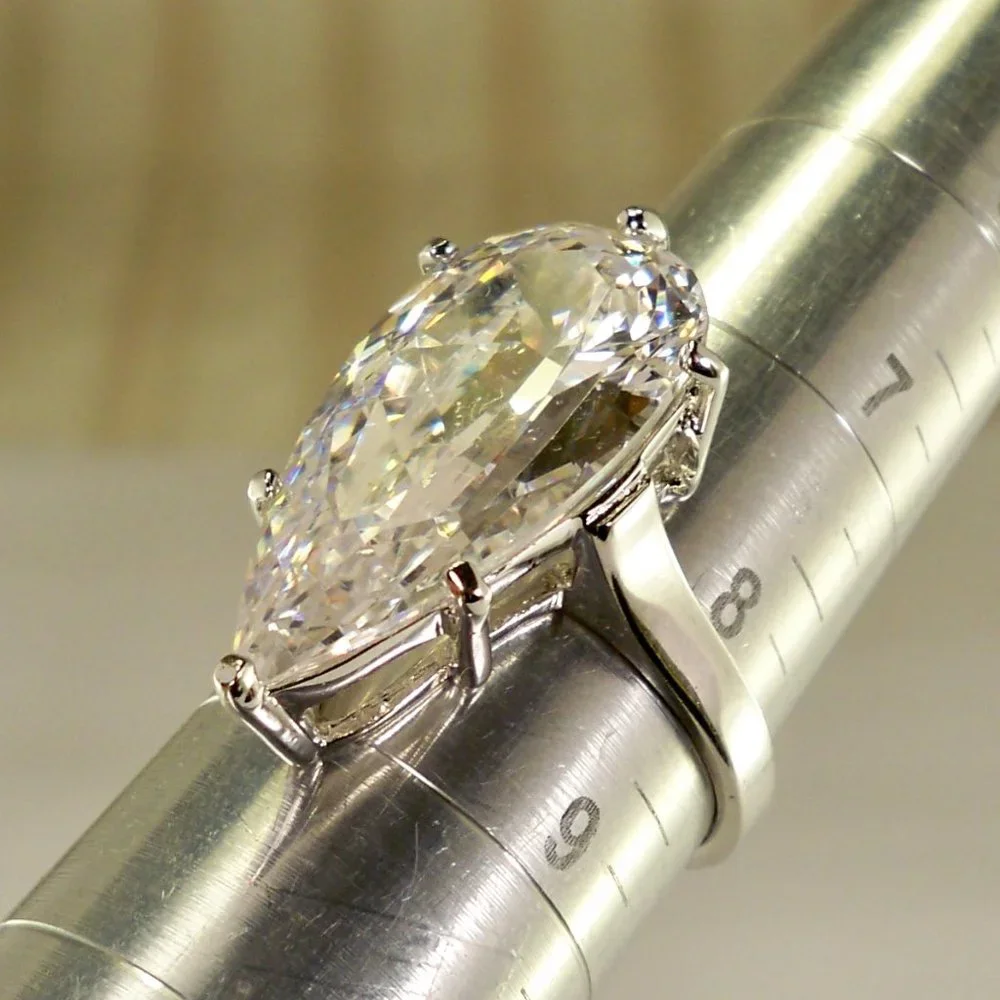 N/A teardrop cut